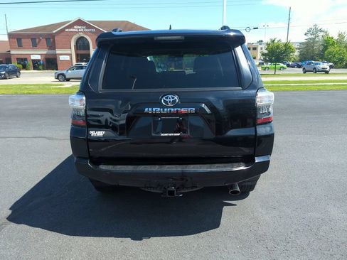 Used 2021 Toyota 4Runner SR5 Premium w/ Moonroof Package AWD/4WD image 7