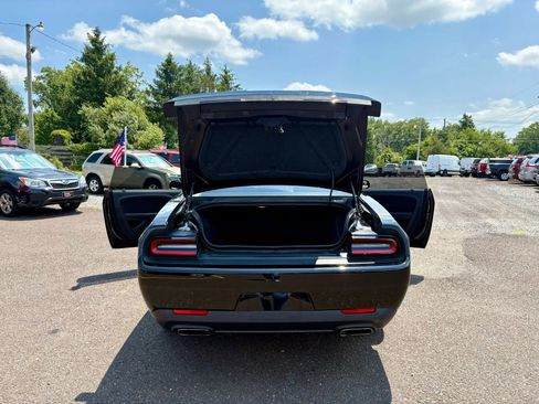 Used 2018 Dodge Challenger R/T w/ Sound Group image 17