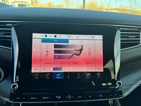 Used 2024 Jeep Wagoneer Series III image 26