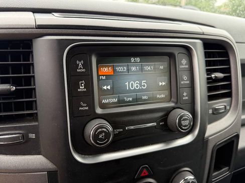 Used 2017 RAM 1500 Express w/ Express Value Package AWD/4WD image 22