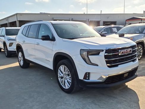 Used 2026 GMC Acadia Elevation w/ Elevation Premium Package FWD image 4