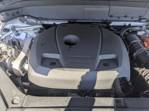 Used 2021 Volvo XC90 T8 R-Design w/ Advanced Package image 23