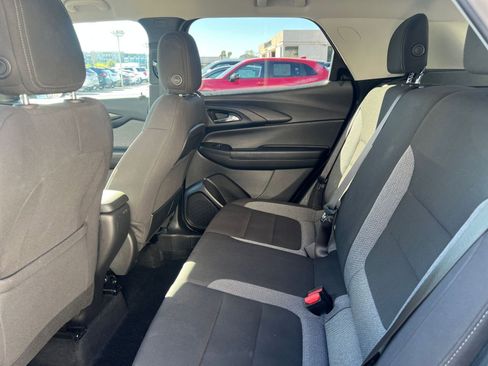 Used 2025 Chevrolet TrailBlazer LT image 25