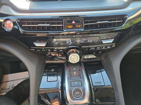 Used 2024 Acura MDX SH-AWD w/ Technology Package image 29