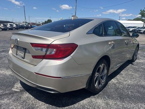 Used 2020 Honda Accord EX image 5