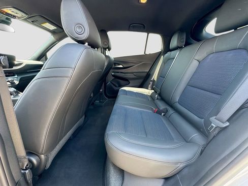 Used 2025 Buick Envista Preferred FWD image 18