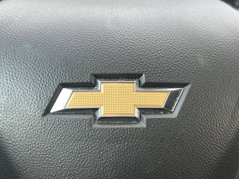 Used 2024 Chevrolet Equinox LT FWD image 5