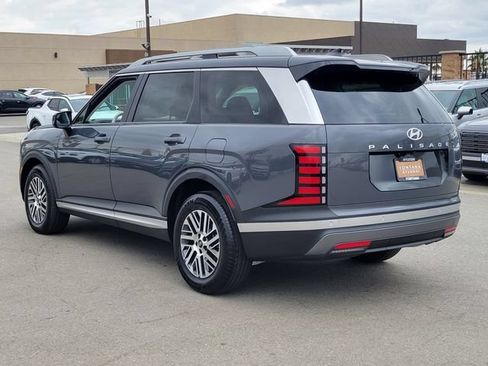 New 2026 Hyundai Palisade SEL FWD image 3
