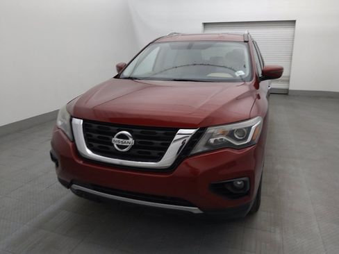 Used 2018 Nissan Pathfinder SV image 15