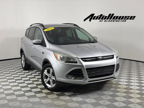 Used 2016 Ford Escape SE w/ Equipment Group 201A FWD image 1
