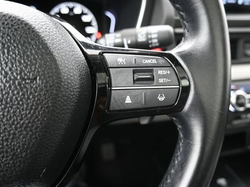 Certified 2025 Honda Pilot Touring image 19