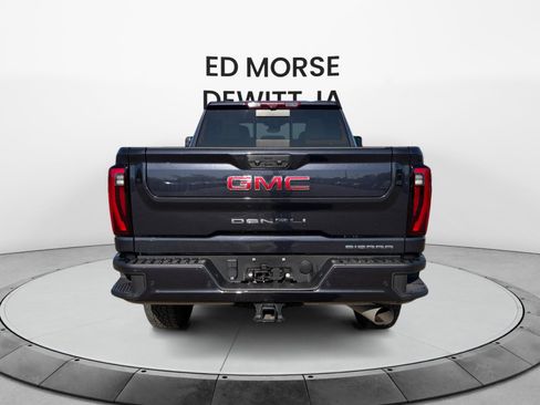 Used 2024 GMC Sierra 2500 Denali w/ Denali Reserve Package AWD/4WD image 4