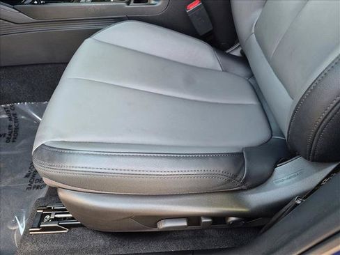 Used 2026 Subaru Outback Premium AWD/4WD image 16