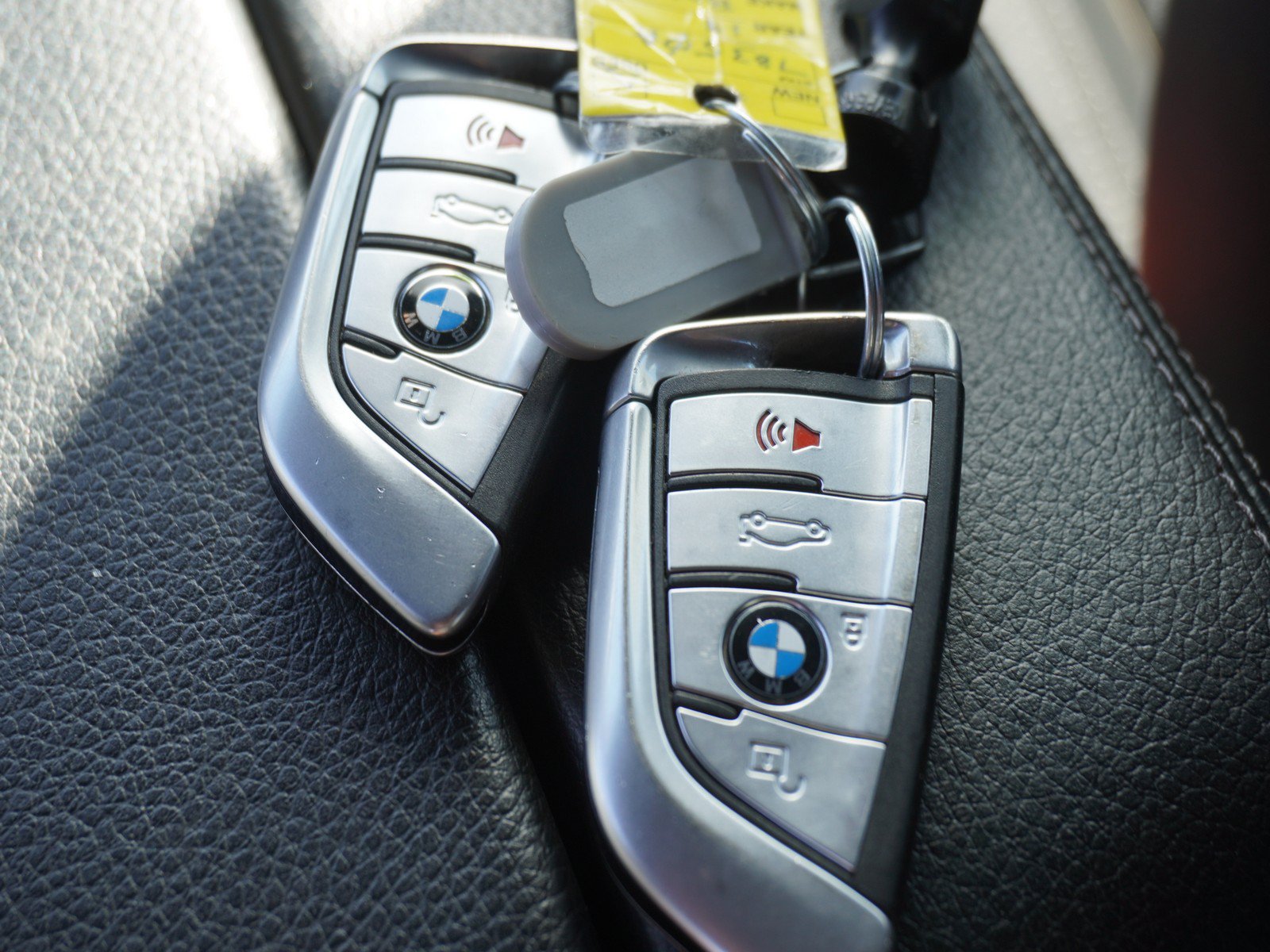 Used 2019 BMW 540i xDrive AWD/4WD image 18
