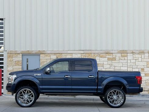 Used 2019 Ford F150 Platinum w/ Equipment Group 701A Luxury AWD/4WD image 3