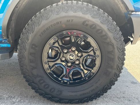 Used 2023 Ford Bronco Wildtrak AWD/4WD image 35