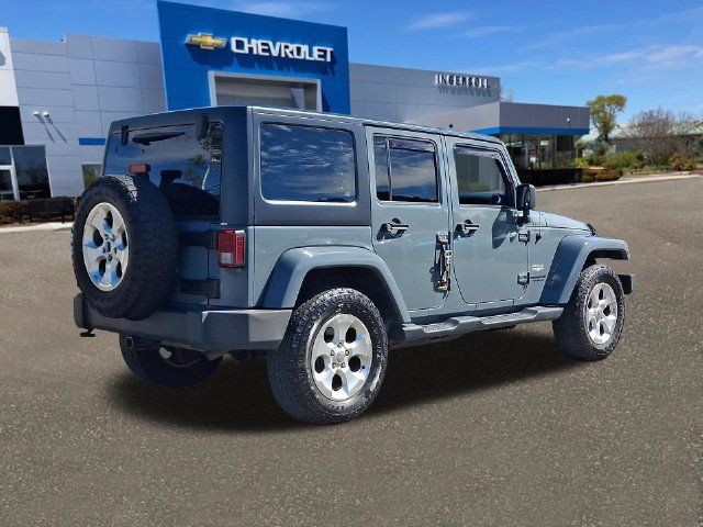 Used 2014 Jeep Wrangler Unlimited Sahara w/ Connectivity Group AWD/4WD image 26