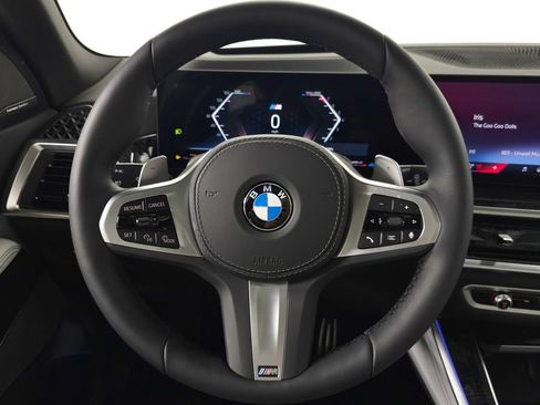 Used 2026 BMW X5 xDrive40i w/ M Sport Package AWD/4WD image 15