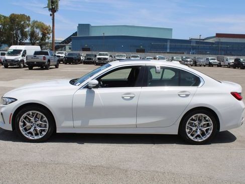 Used 2025 BMW 330i Sedan RWD image 7