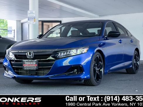 Used 2021 Honda Accord Sport image 2