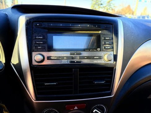 Used 2010 Subaru Forester 2.5X Premium image 11