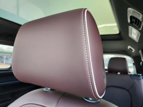 New 2025 Volkswagen ID. Buzz Pro S Plus image 7