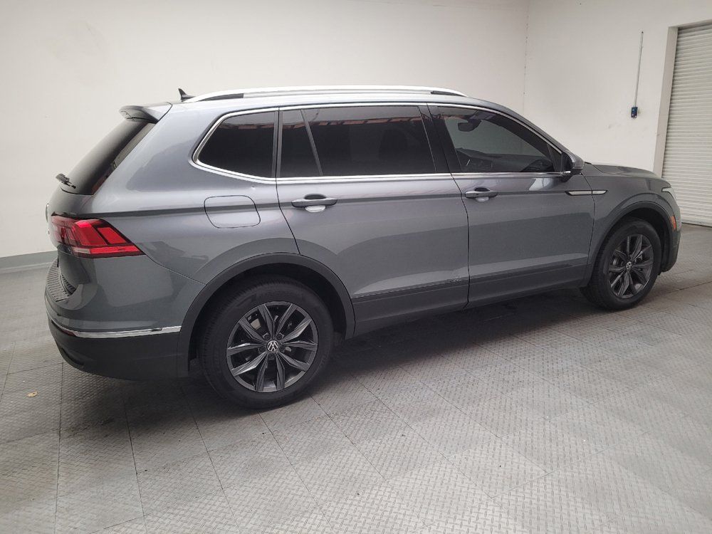 Used 2023 Volkswagen Tiguan SE FWD image 10