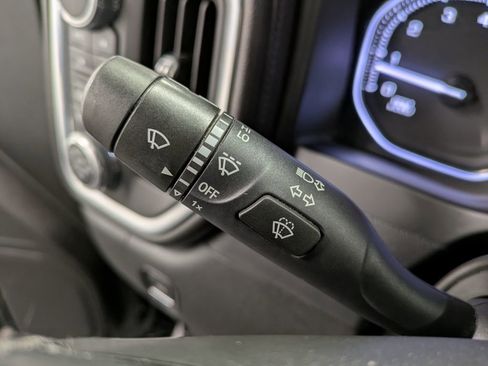 Used 2022 GMC Sierra 1500 Elevation image 18