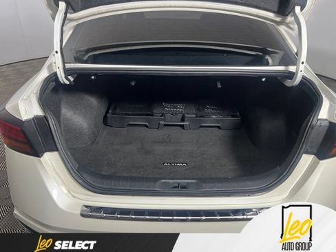 Used 2021 Nissan Altima 2.5 SR w/ SR Premium Package AWD/4WD image 12