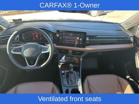 Used 2025 Volkswagen Jetta SEL image 15