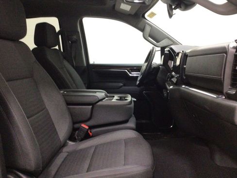 Used 2023 Chevrolet Silverado 1500 LT image 31