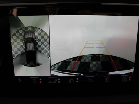 Used 2025 GMC Sierra 3500 AT4 image 25