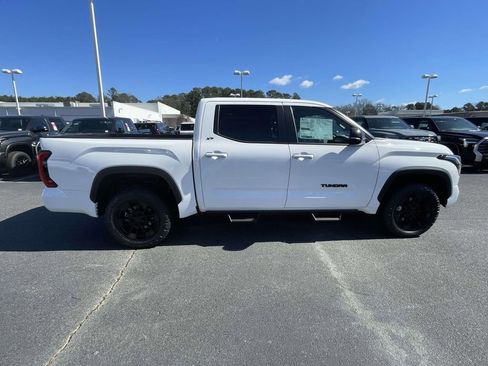 New 2026 Toyota Tundra SR5 image 13