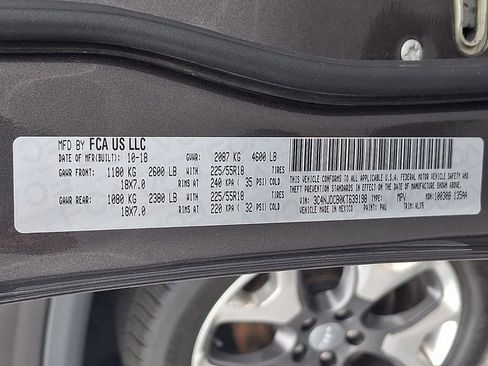 Used 2019 Jeep Compass Limited AWD/4WD image 27