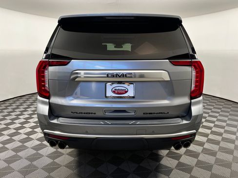 Used 2023 GMC Yukon XL Denali AWD/4WD image 6