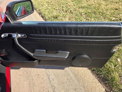 Used 1988 Mercedes-Benz 560 SL image 33