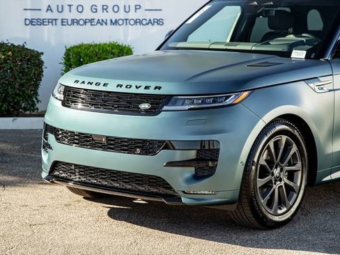 New 2025 Land Rover Range Rover Sport Dynamic SE AWD/4WD image 2