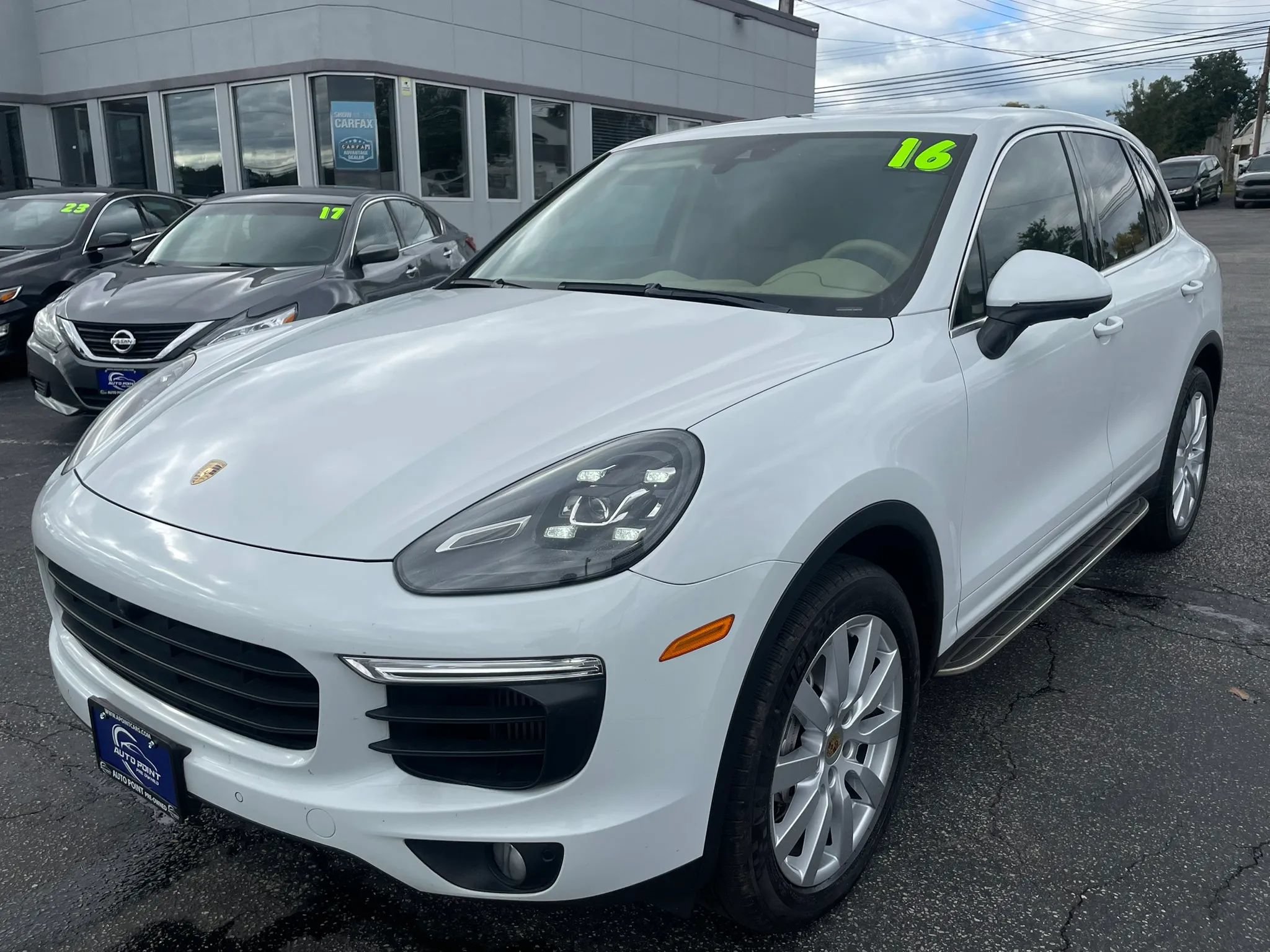 Used 2016 Porsche Cayenne S AWD/4WD image 1