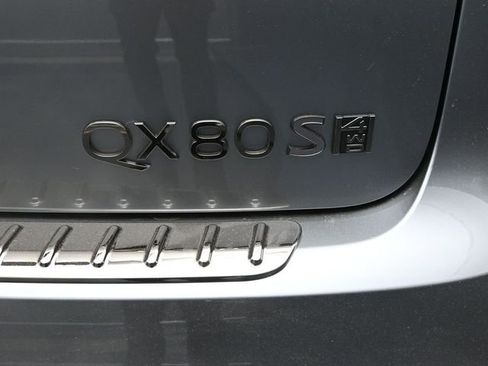 Used 2026 INFINITI QX80 4WD w/ Sport Exterior Package image 9
