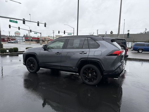 Used 2023 Toyota RAV4 XSE image 5