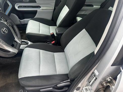 Used 2013 Toyota Prius C Three FWD image 10