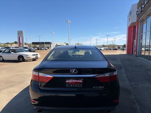 Used 2015 Lexus ES 350 w/ Luxury Package image 3