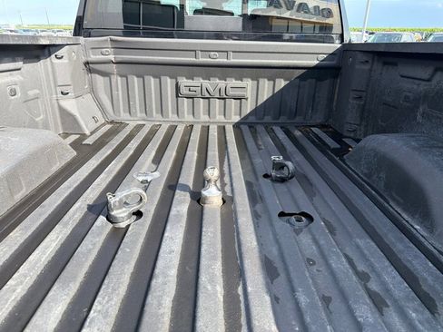 Used 2025 GMC Sierra 2500 SLT AWD/4WD image 8
