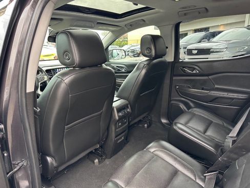 Used 2018 GMC Acadia SLT image 29