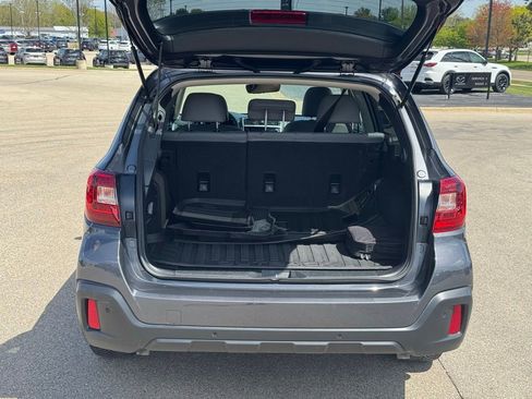 Used 2019 Subaru Outback 3.6R Limited AWD/4WD image 30