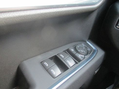 Used 2026 GMC Sierra 1500 SLT w/ SLT Premium Plus Package image 29