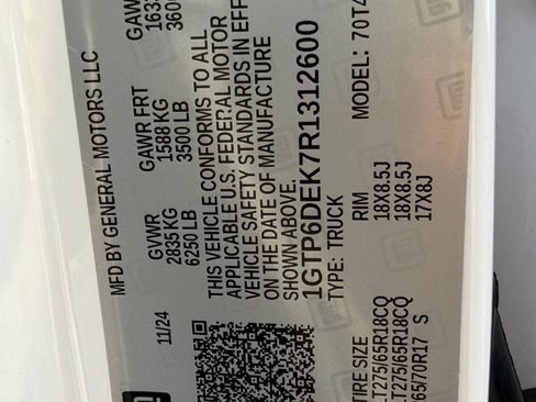 Used 2024 GMC Canyon AT4 w/ Canyon Safety Plus Package AWD/4WD image 37