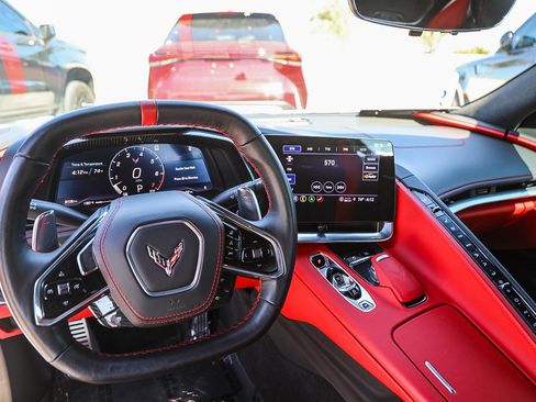 Used 2022 Chevrolet Corvette Stingray Premium Cpe w/ Z51 Performance Package RWD image 12