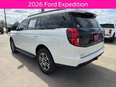 New 2026 Ford Expedition Active RWD image 5