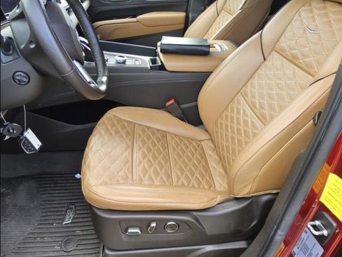 Used 2021 Cadillac Escalade Premium Luxury w/ Driver Assist Tech Package AWD/4WD image 12